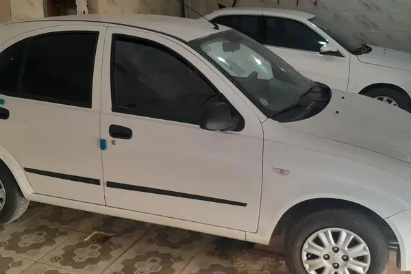 تیبا، هاچ بک