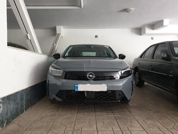 اپل، کورسا