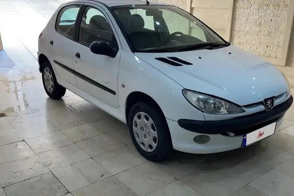 پژو، 206