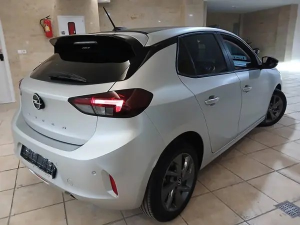 اپل، کورسا