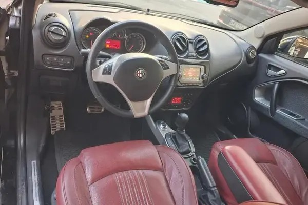 آلفارومئو، میتو