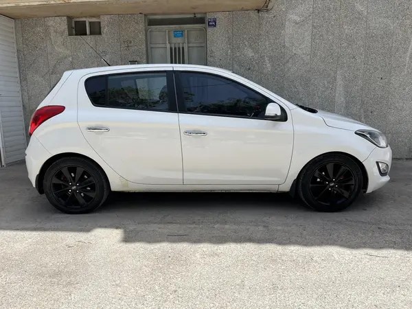 هیوندای، i20