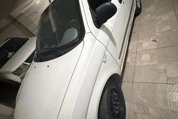 تیبا، هاچ بک