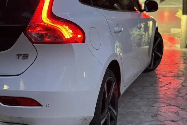 ولوو، V40