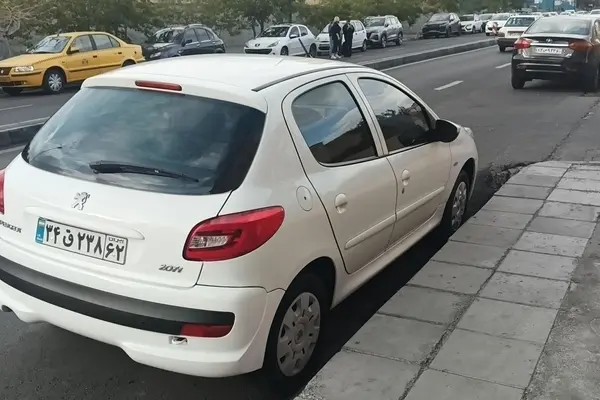 پژو، 207