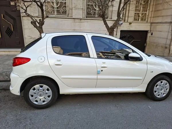 پژو، 207