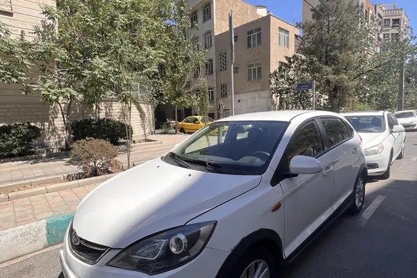 ام وی ام، 315هاچ بک
