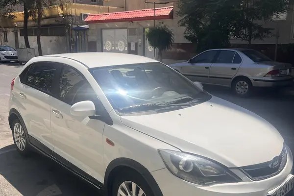 ام وی ام، 315هاچ بک