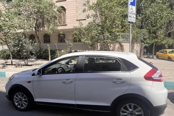 ام وی ام، 315هاچ بک