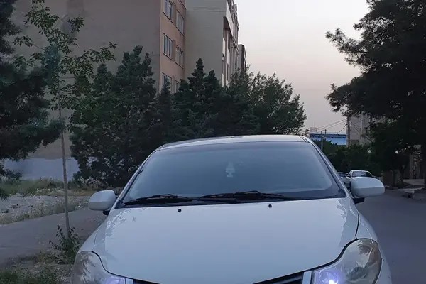 ام وی ام، 315هاچ بک