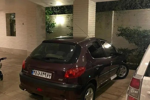 پژو، 206