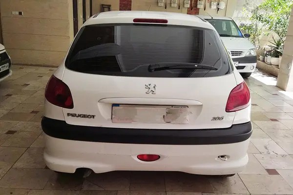 پژو، 206