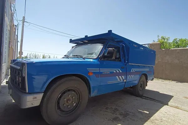 زامیاد، وانت نیسان