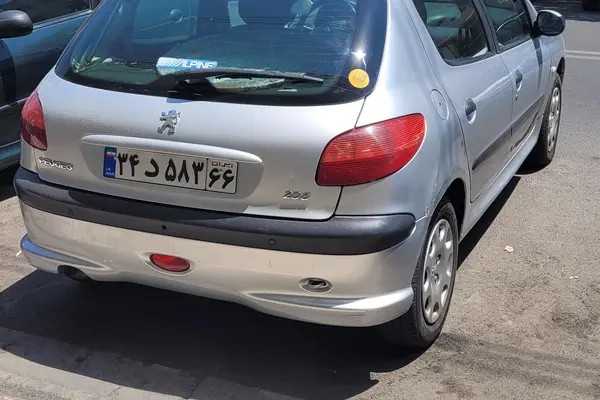 پژو، 206