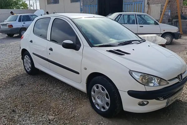 پژو، 206