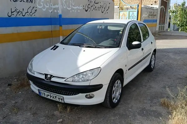 پژو، 206