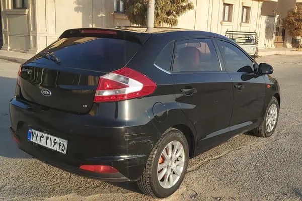 ام وی ام، 315هاچ بک