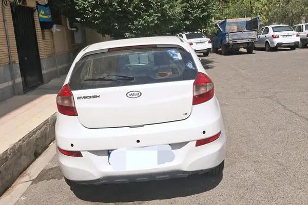 ام وی ام، 315هاچ بک