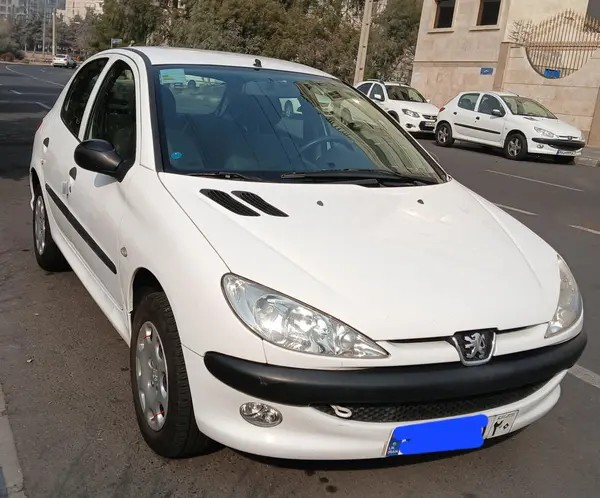 پژو، 206