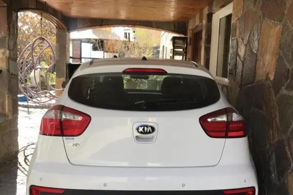 کیا، ریو هاچ بک