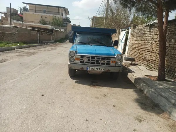 زامیاد، وانت نیسان
