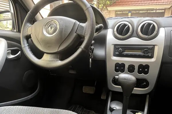 رنو، ساندرو
