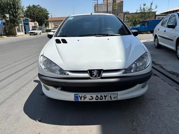 پژو، 206