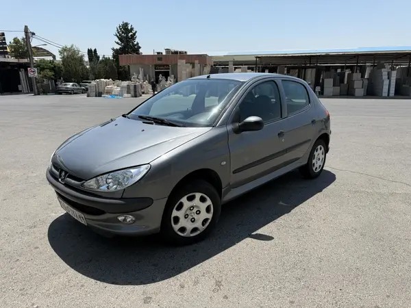 پژو، 206