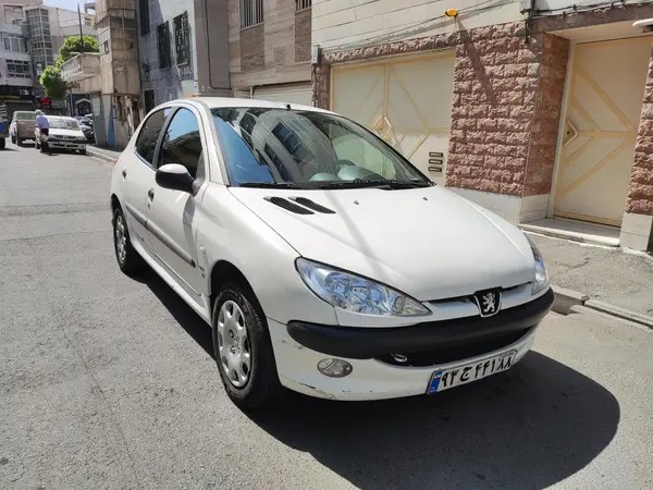 پژو، 206