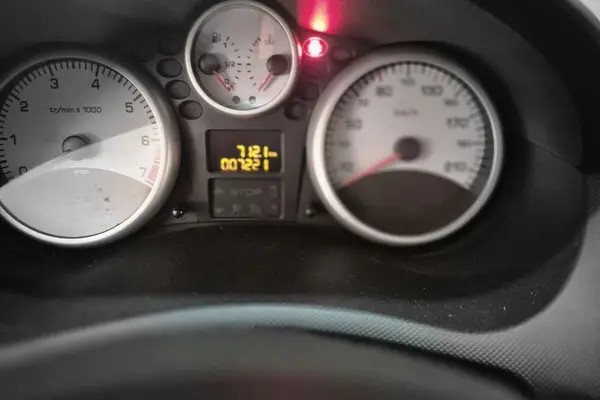 پژو، 207