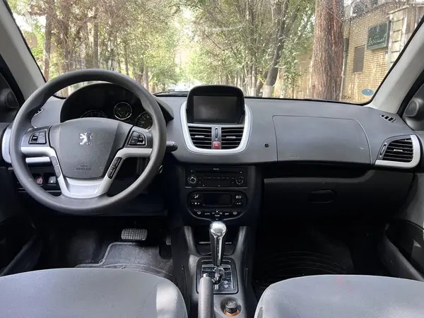 پژو، 207