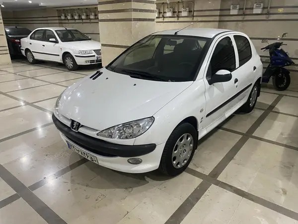 پژو، 206
