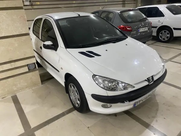 پژو، 206