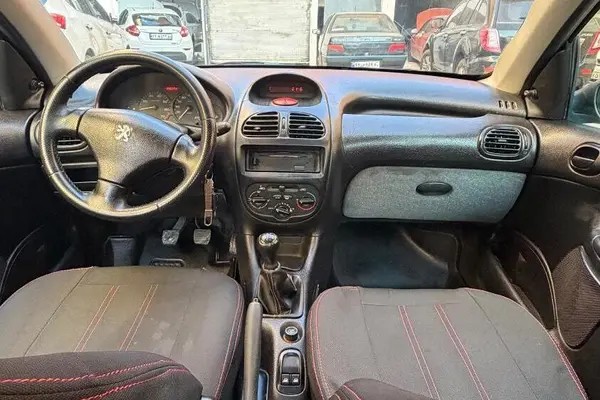 پژو، 206