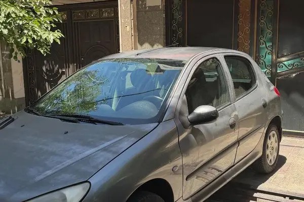 پژو، 206