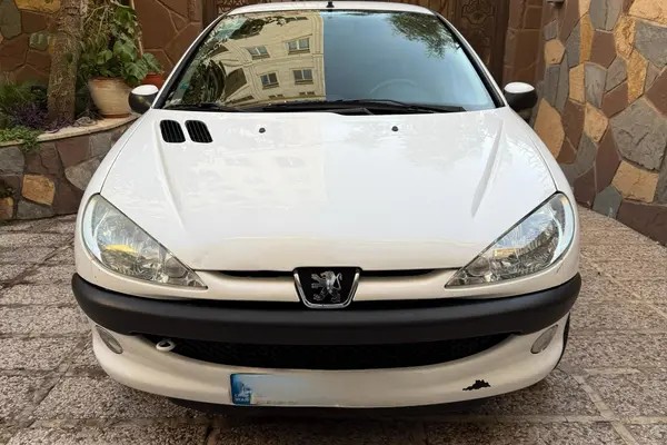 پژو، 206