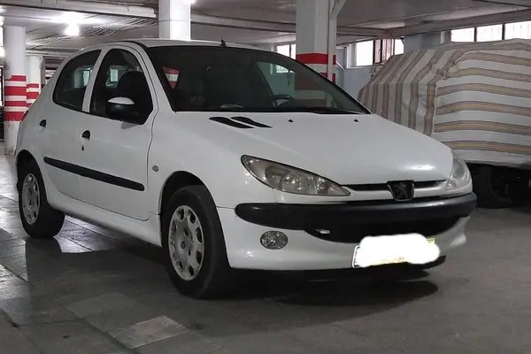 پژو، 206