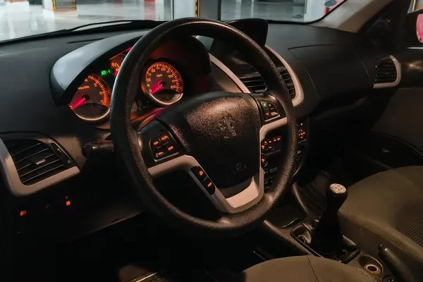 پژو، 207
