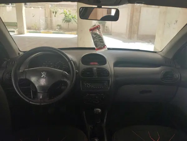 پژو، 206
