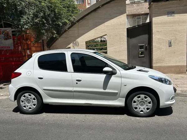 پژو، 207