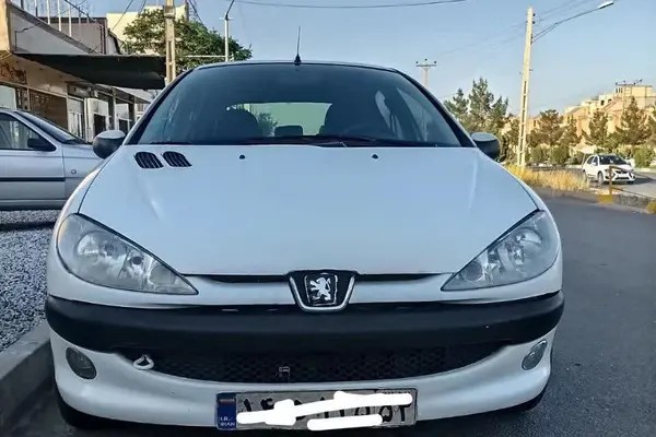 پژو، 206