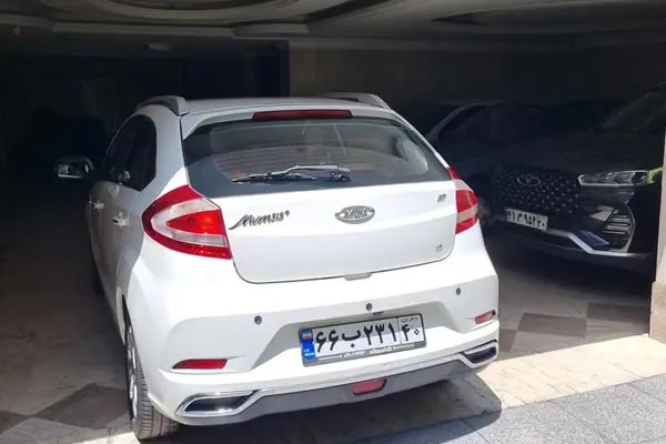 ام وی ام، 315هاچ بک