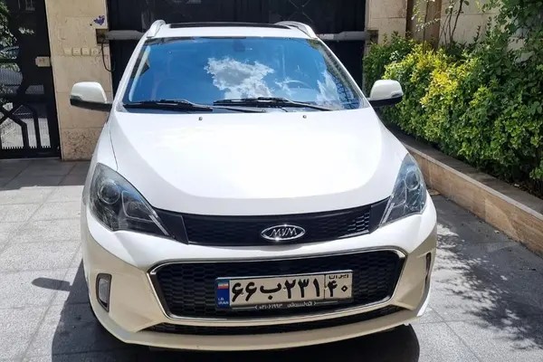ام وی ام، 315هاچ بک