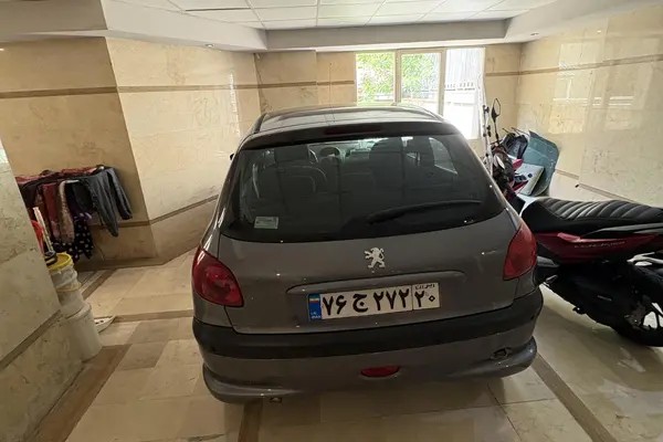 پژو، 206