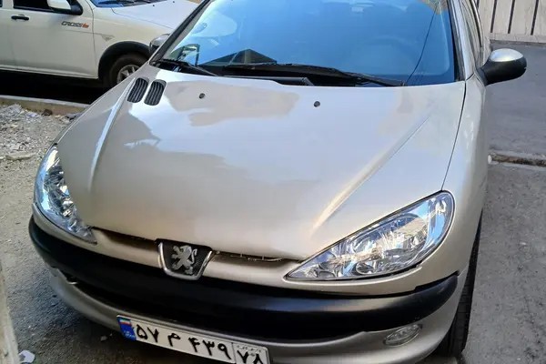 پژو، 206