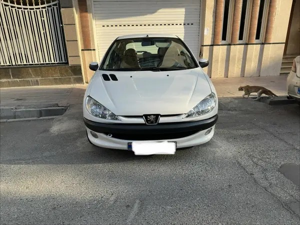 پژو، 206