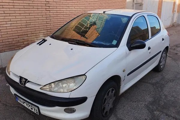 پژو، 206