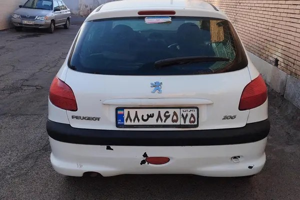 پژو، 206