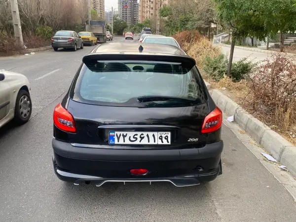 پژو، 206