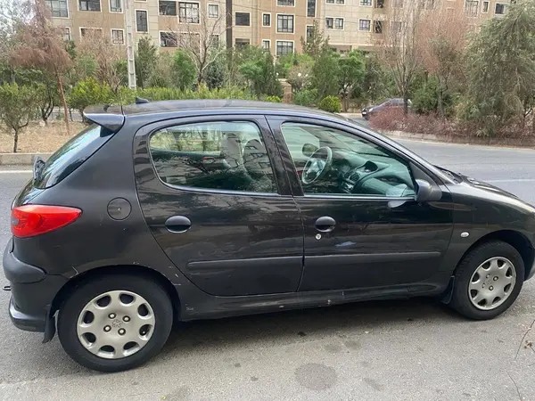 پژو، 206